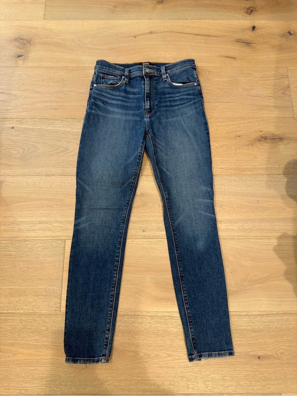 Hudson Los Angeles size 27 waist Barbara Skinny Jeans